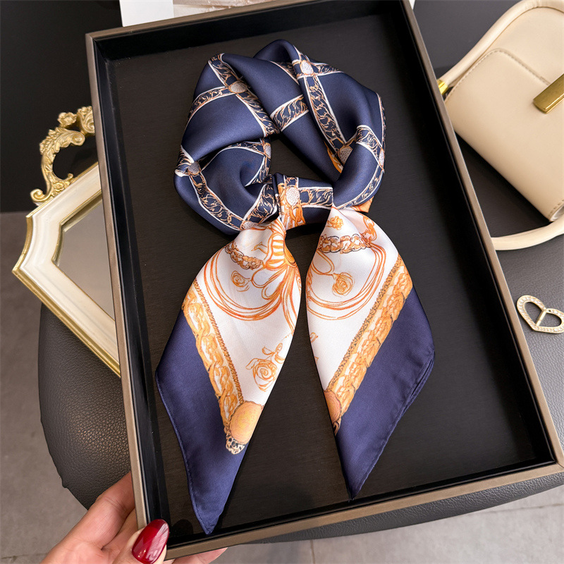 Silk Neck Scarf - Niebieska Klasyczna Apaszka Jedwabna z Nadrukiem