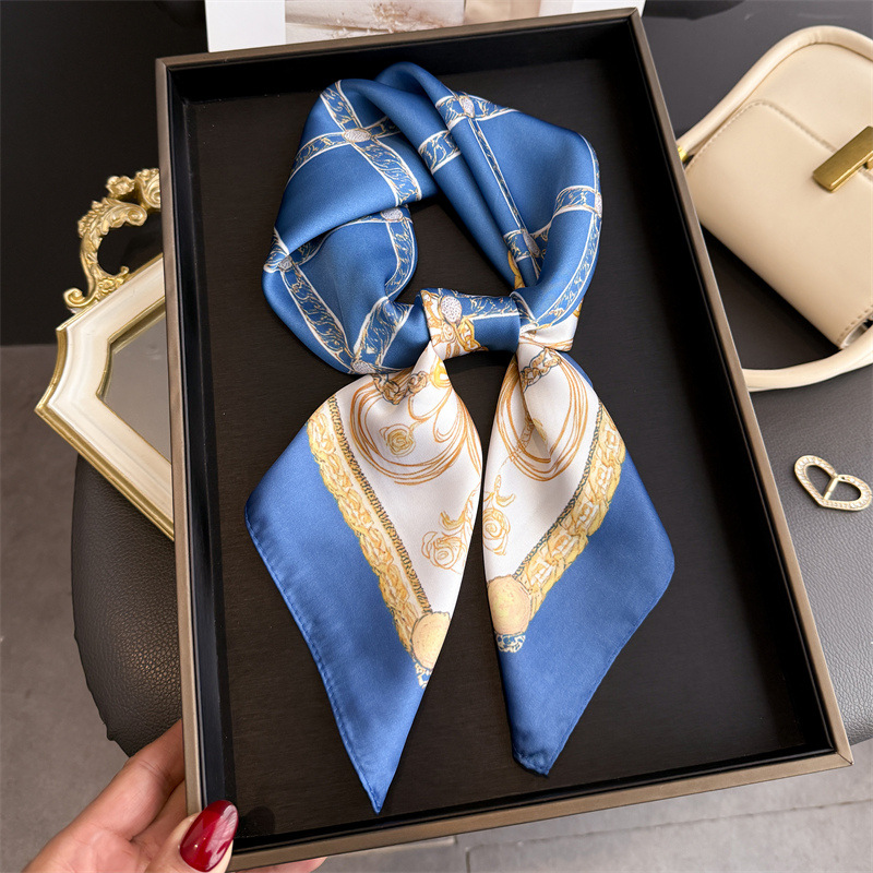 Niebieska Klasyczna Apaszka Je – Silk Neck Scarf recenzja i cena